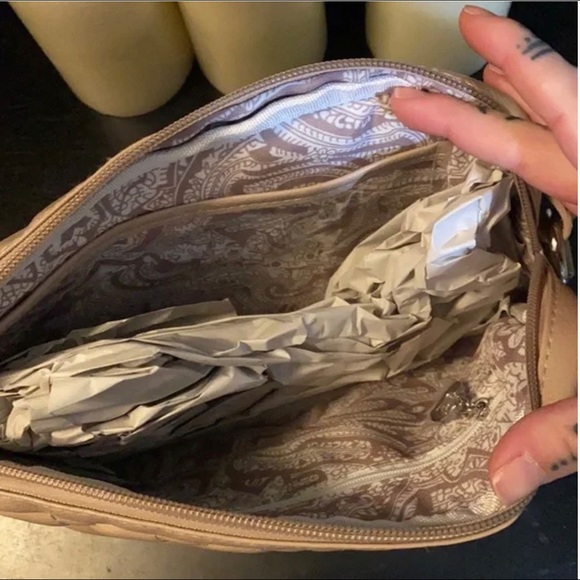 Cute Handbag/Crossbody Bag. - Picture 2 of 4